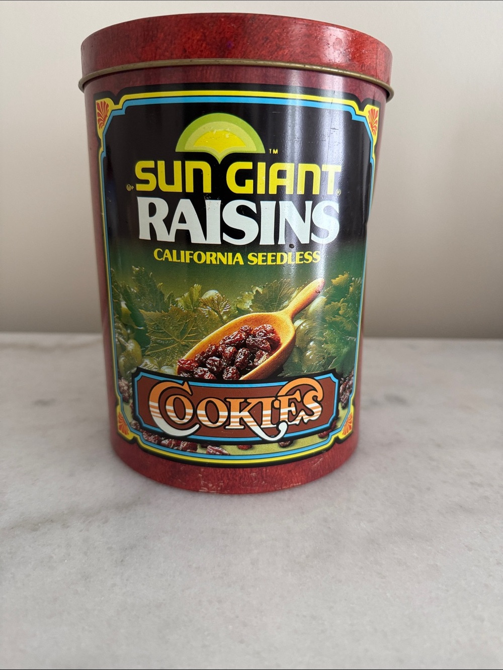 1980’s Sun Giant Raisins cookie collectible tin